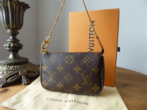 louis vuitton mini pochette accessoires discontinued|louis vuitton mini pochette bag.